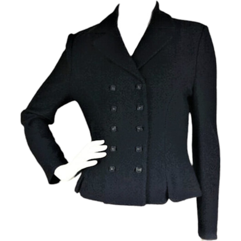 Vintage St. John blazer with beautiful black buttons.
